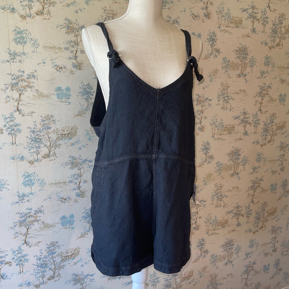 American Eagle One Piece, Size Medium